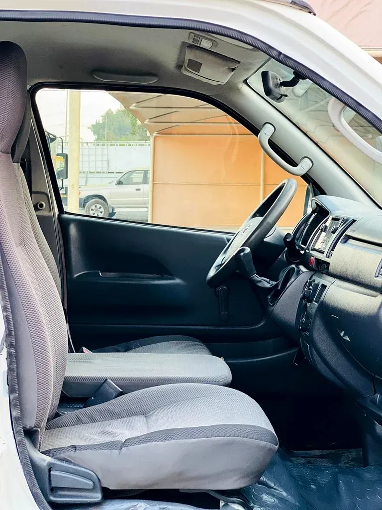 تويوتا هاياس 2015